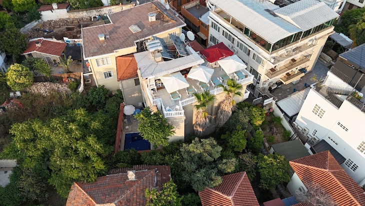 Gallery - Bacchus Pension