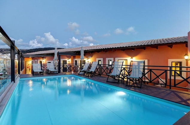 Gallery - Ionia Suites