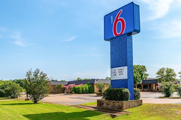 Gallery - Motel 6 Natchitoches