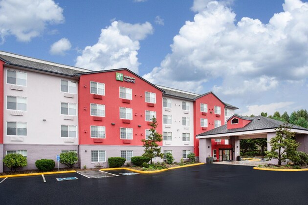 Gallery - Holiday Inn Express & Suites : Lincoln City