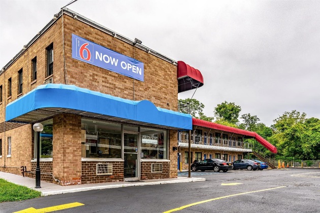 Gallery - Motel 6 Elmsford, Ny - White Plains