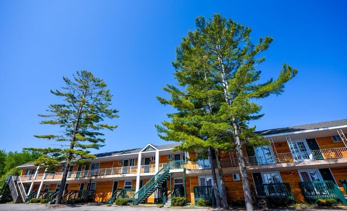 Gallery - Cabins Of Mackinaw