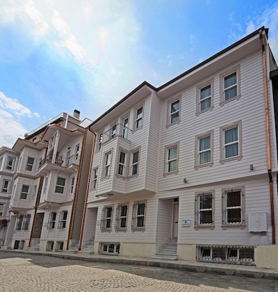 Gallery - Azade Premier