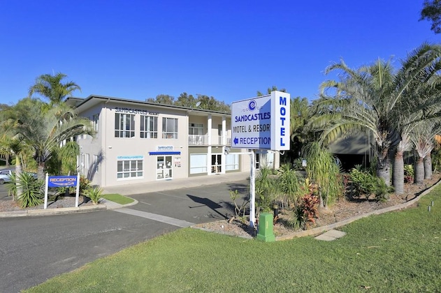 Gallery - Sandcastles 1770 Motel & Resort