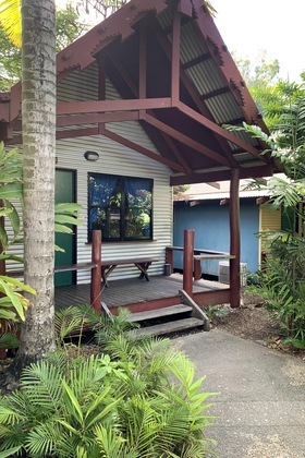 Gallery - Magnums Airlie Beach - Hostel