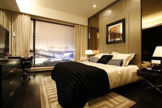 Gallery - Silin Residence Poly World Trading Center