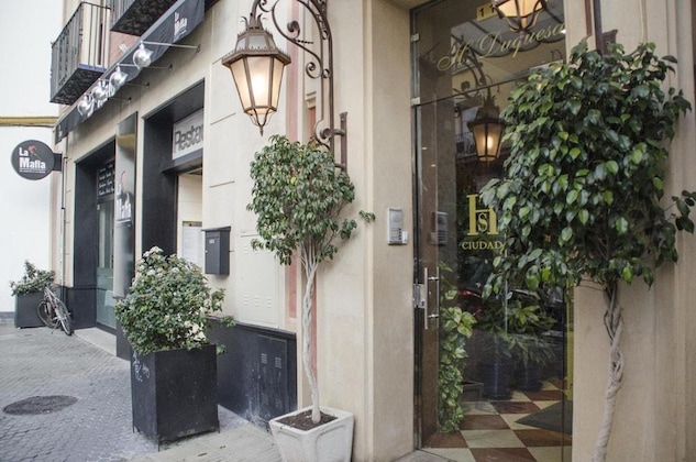 Gallery - Duquesa Hotel