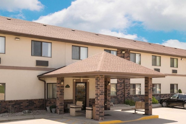 Gallery - Days Inn By Wyndham Mankato
