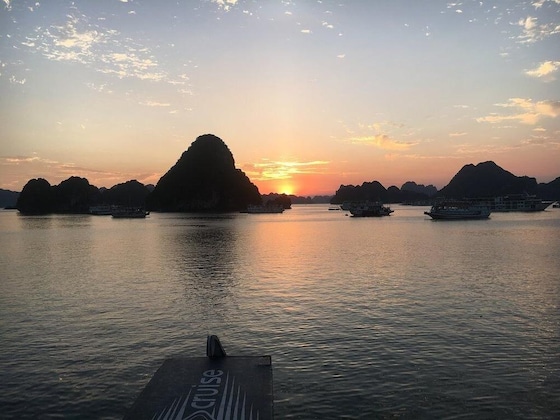 Gallery - Gray Line Halong Cruise