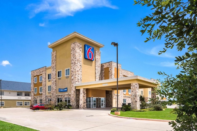 Gallery - Motel 6 Mineral Wells