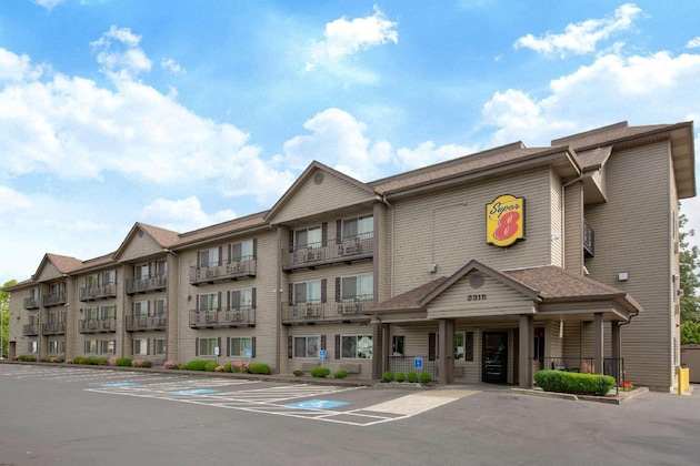 Gallery - Gateway Inn & Suites