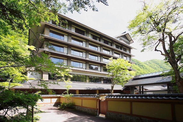 Gallery - Irodoriyukashiki Hana To Hana