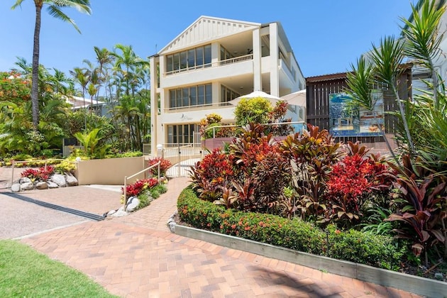 Gallery - Silkari Reflections of Port Douglas