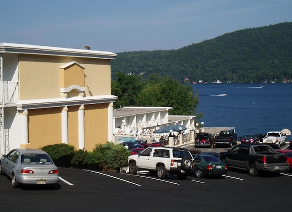 Gallery - Lakefront Terrace Resort