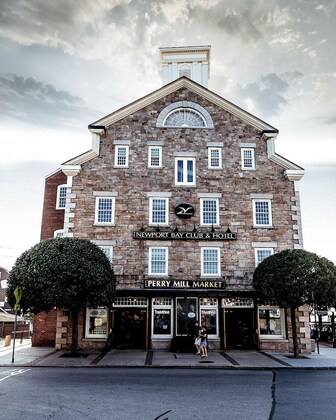 Gallery - Newport Bay Club and Hotel