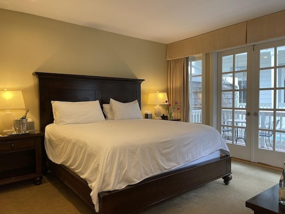 Gallery - The Gables Inn - Sausalito