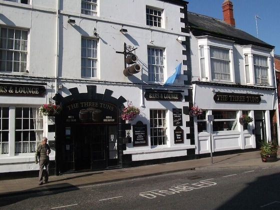 Gallery - Three Tuns Hotel