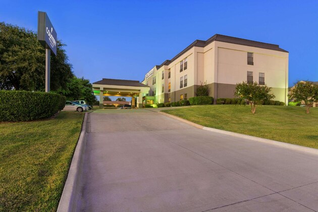 Gallery - Comfort Inn & Suites