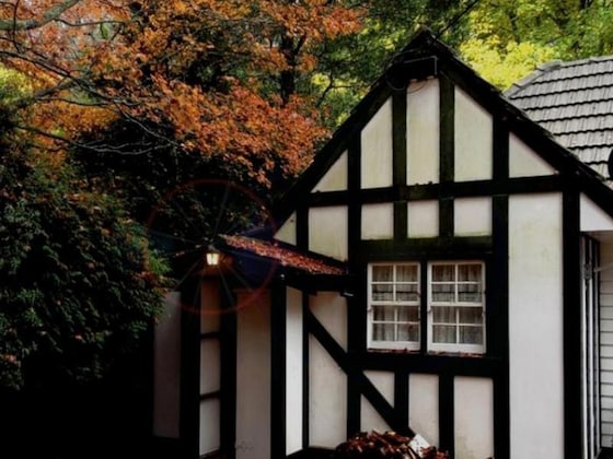 Gallery - Tudor Cottages Mt Dandenong