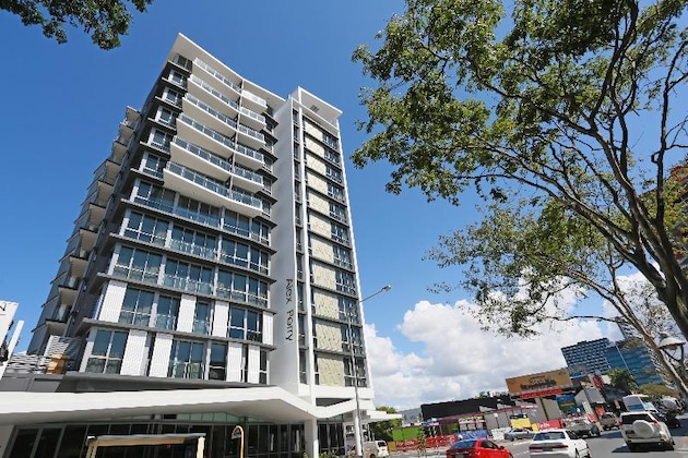 Gallery - Alex Perry Hotel & Apartments