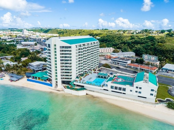 Gallery - Alupang Beach Tower