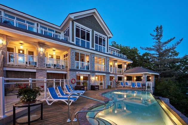 Gallery - Touchstone Resort