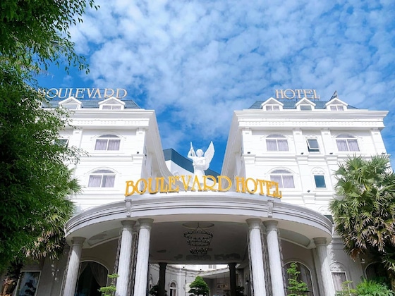 Gallery - Boulevard Hotel
