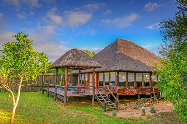 Gallery - Karongwe Portfolio - Karongwe River Lodge