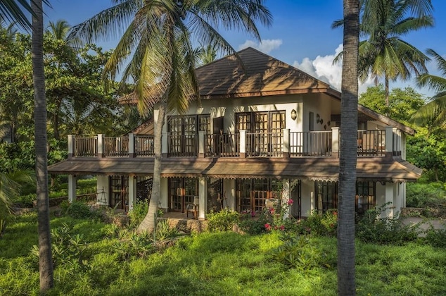 Gallery - Breezes Beach Club & Spa – Half Board