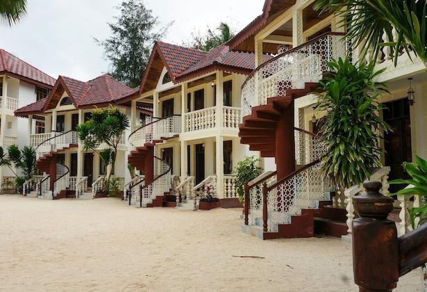 Gallery - Smiles Beach Hotel