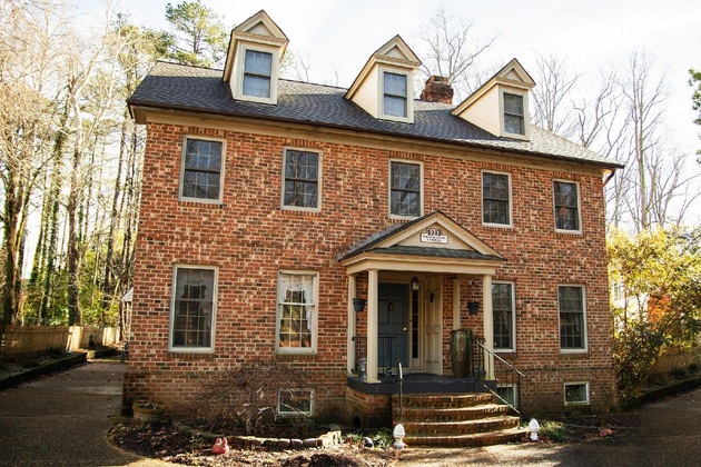 Gallery - Williamsburg Sampler B & B