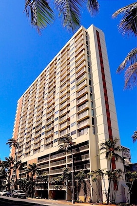 Gallery - Waikiki Beach Condominiums
