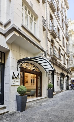 Gallery - Mirrors Hotel