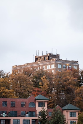 Gallery - The Landmark Inn