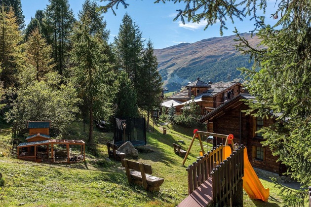 Gallery - Park Chalet Village