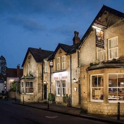 Gallery - The Bear and Swan