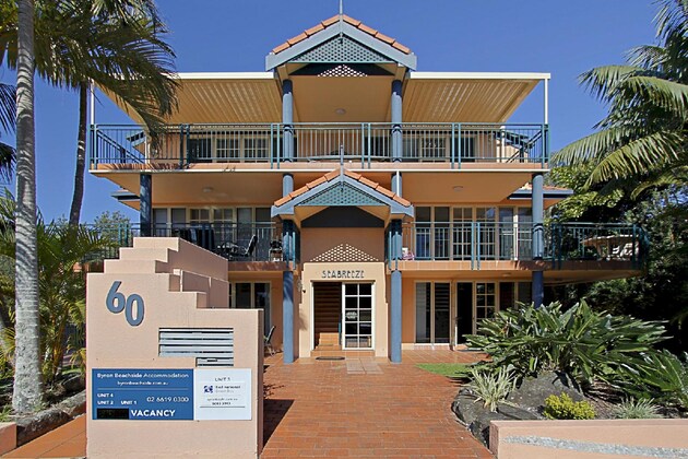 Gallery - Sea Breeze on Main Beach