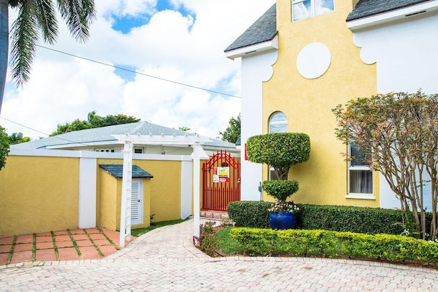 Gallery - Brownstone Marlin Drive