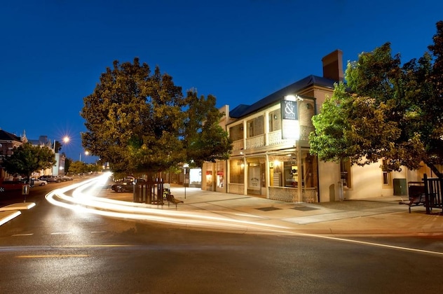 Gallery - Cobb & Co Court Boutique Hotel