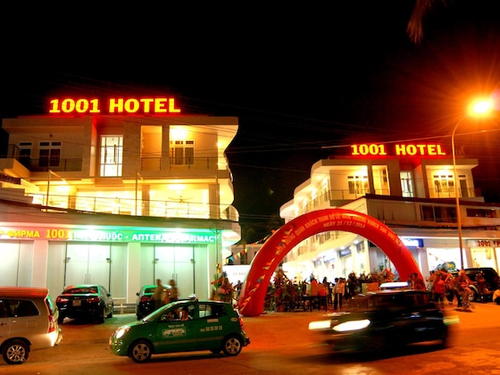 Gallery - 1001 Hotel