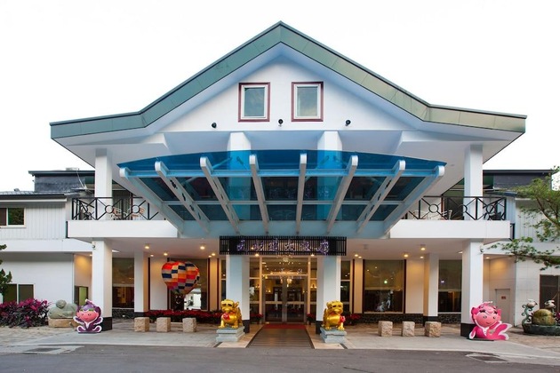 Gallery - Lakeside Resort Hotel