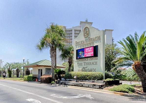 Gallery - Pelican Beach Resort