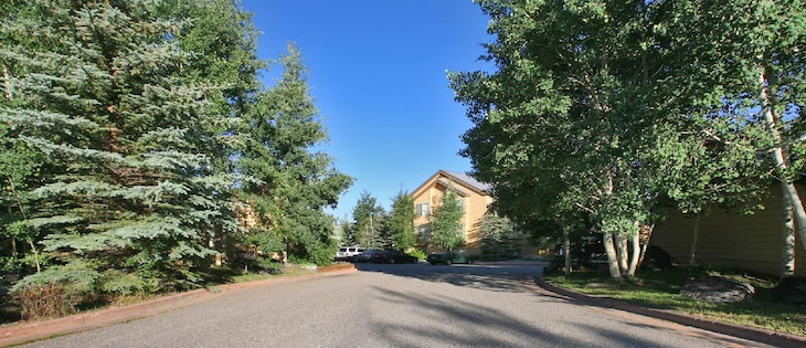 Gallery - Swan Mountain Resort