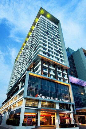 Gallery - The Straits Hotel & Suites