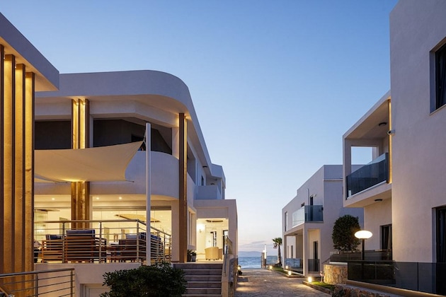 Gallery - Golden Bay Boutique Hotel & Bungalows