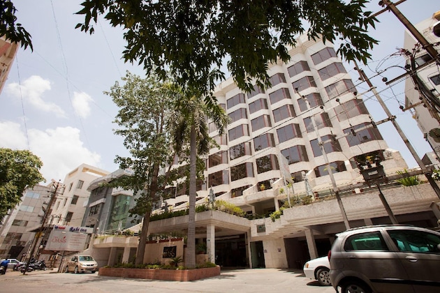 Gallery - The Oasis Hotel