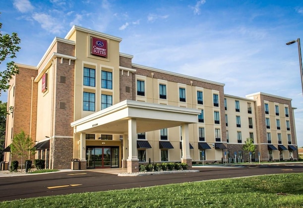 Gallery - Comfort Suites Hartville