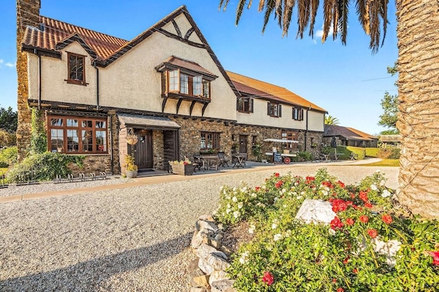 Gallery - The Honest Lawyer, An Ascend Collection Hotel