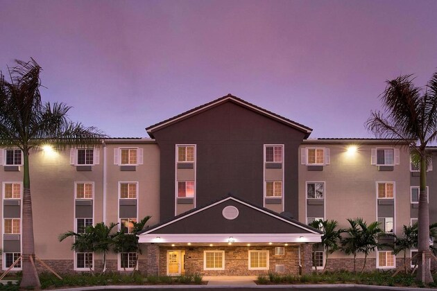 Gallery - Woodspring Suites Fort Lauderdale