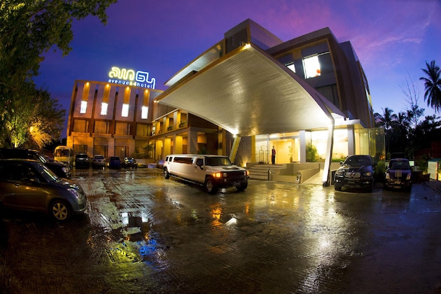 Gallery - Avenue 64 Hotel